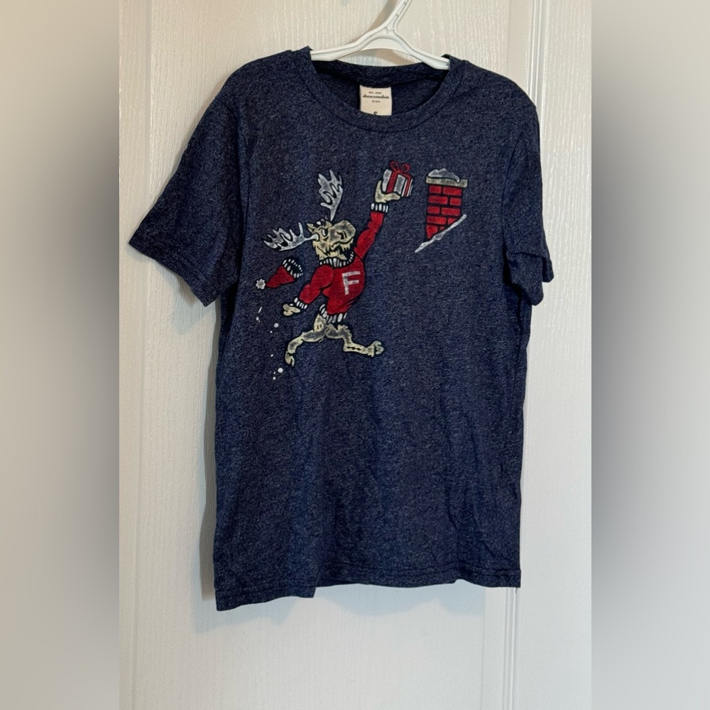 Abercrombie kids Christmas moose tee size Small